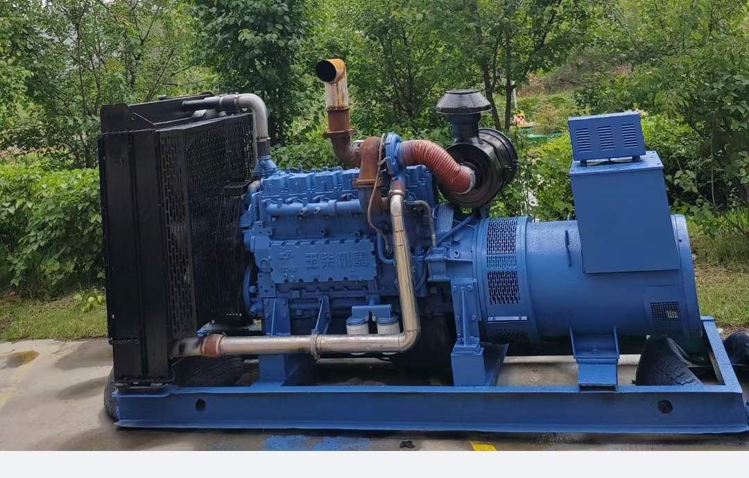 瓦房店发电机出租如何选择适合的空开类型？