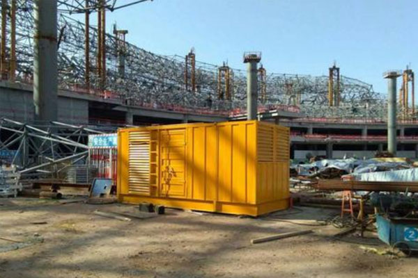 瓦房店发电机出租如何判断空气滤清器是否需要更换？